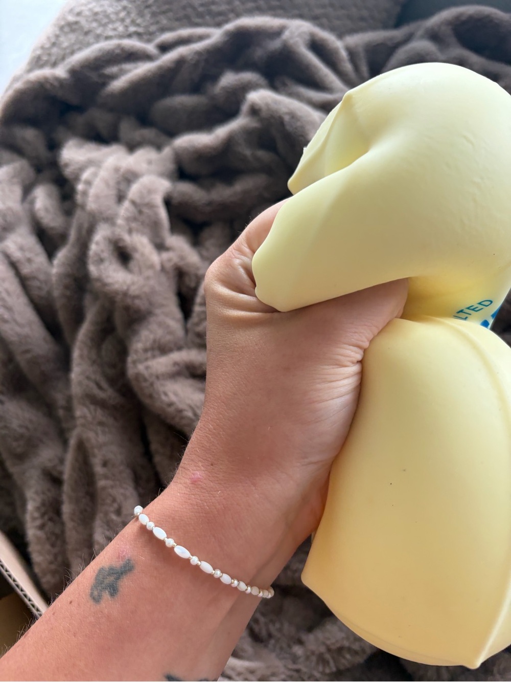 Butter squishy - Picture 6 of 6